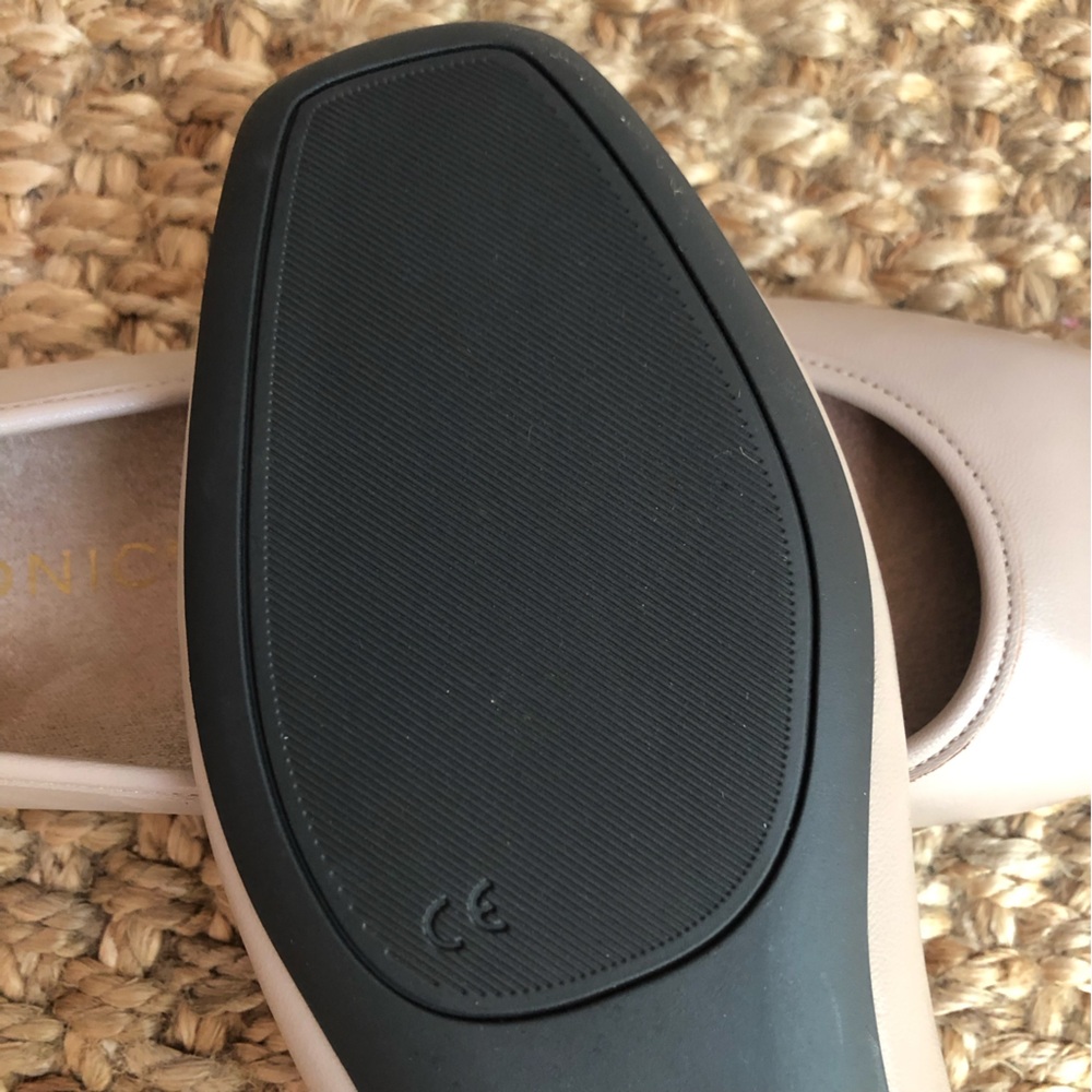 New: Vionic Orinda Flat in Putty Leather. Size 39 Narrow - Picture 13 of 16